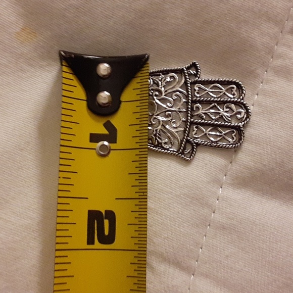 Sterling silver hamsa /hand of Fatima pendant - Picture 6 of 6